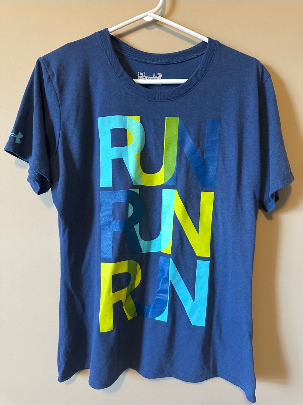 Under Armour Men's Navy Blue Graphic 'RUN' Short Sleeve Tee